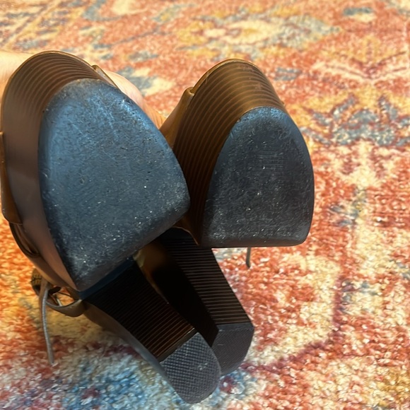 Forever 21 Brown Strappy High Platform Sandals size 7.5 - Picture 6 of 13